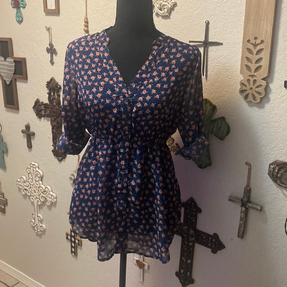 Rue 21 floral blouse size small